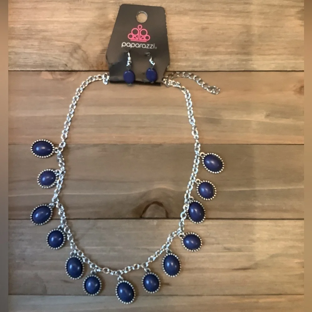 ❄️ Paparazzi | Silver Necklace with Deep Blue Accents with Earrings